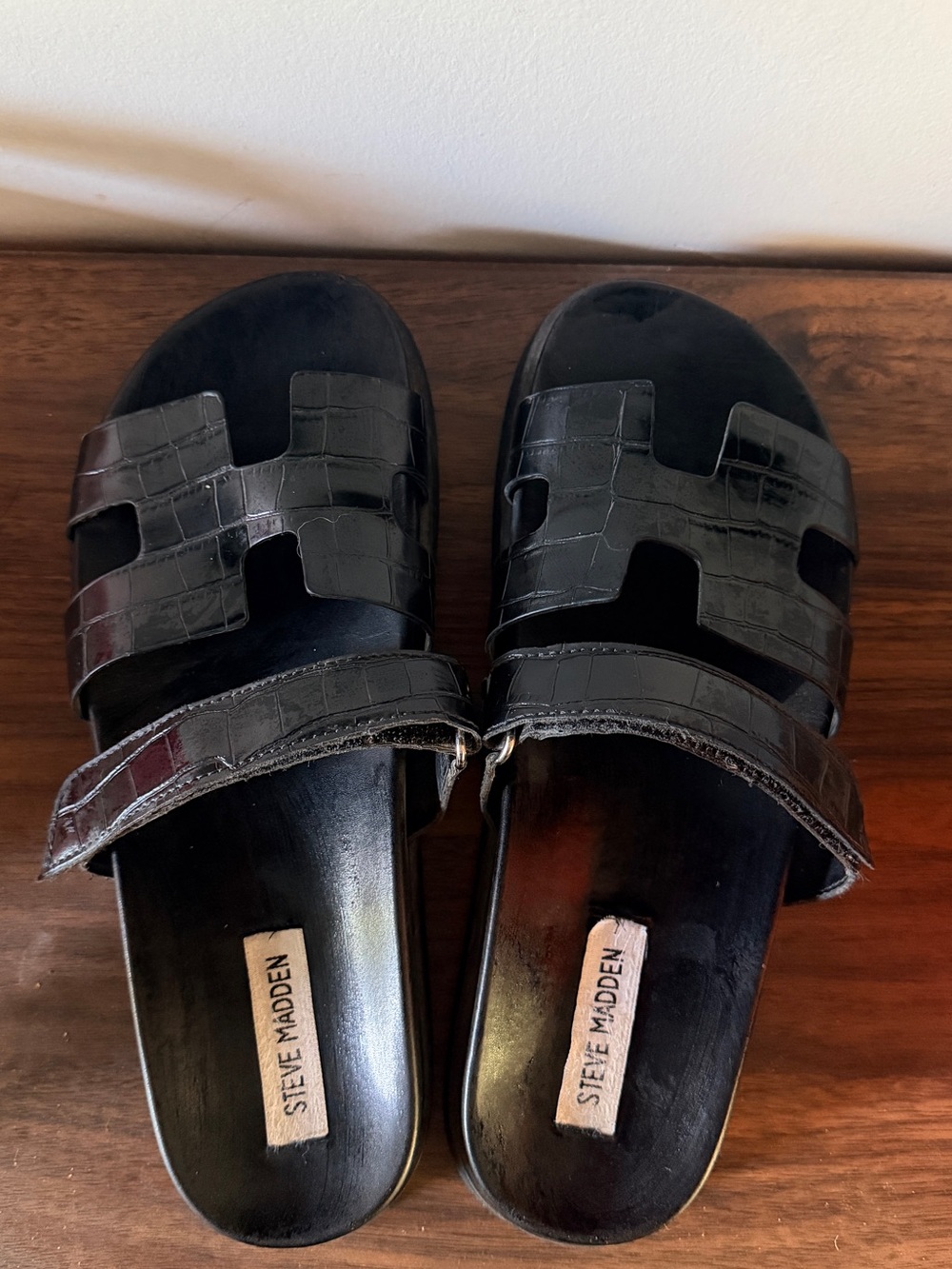 Steve Madden Mayven Black Croc-Embossed Leather Slide Sandals